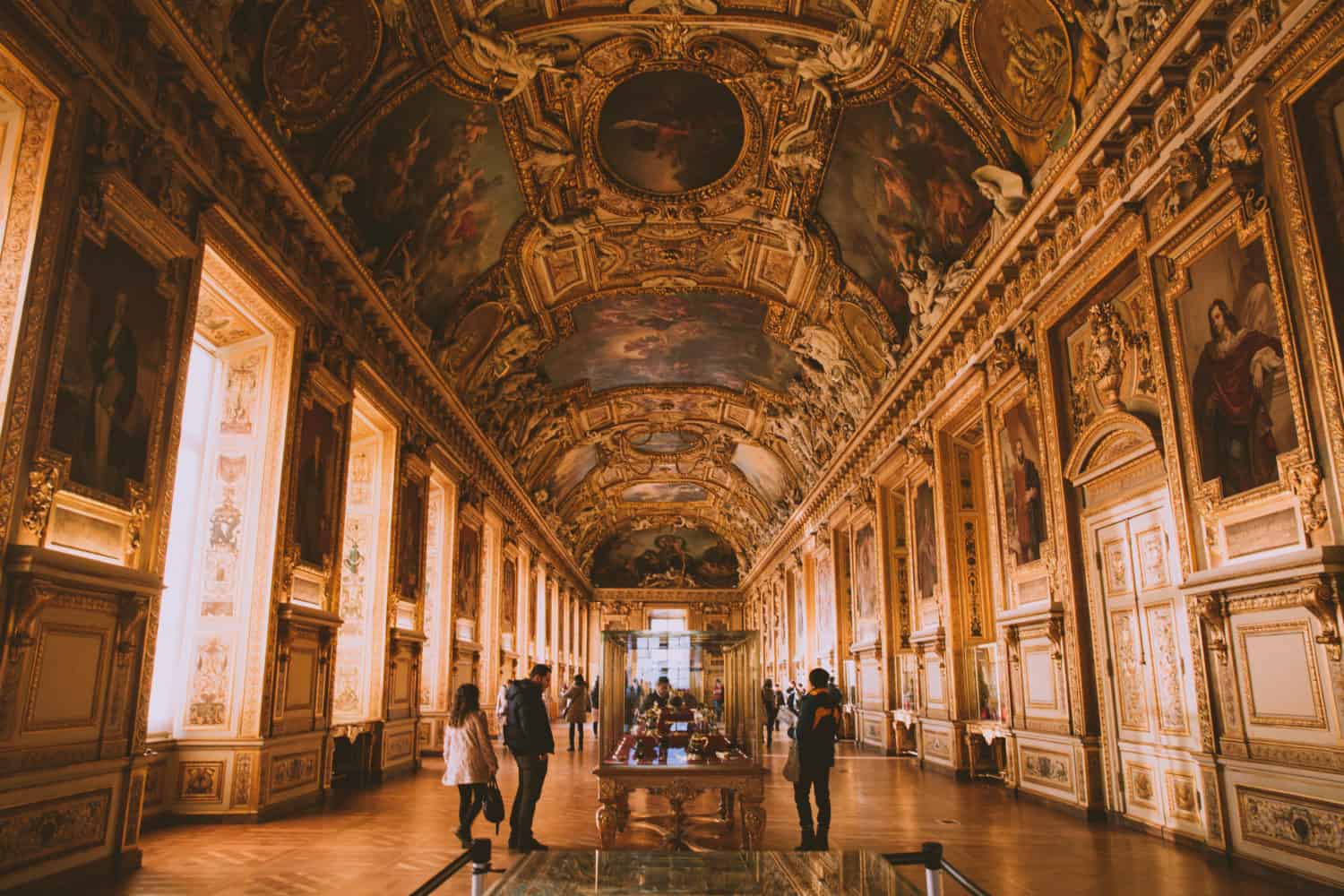 The Louvre Museum - 10 Best Instagram Spots In Paris -TheMandagies.com