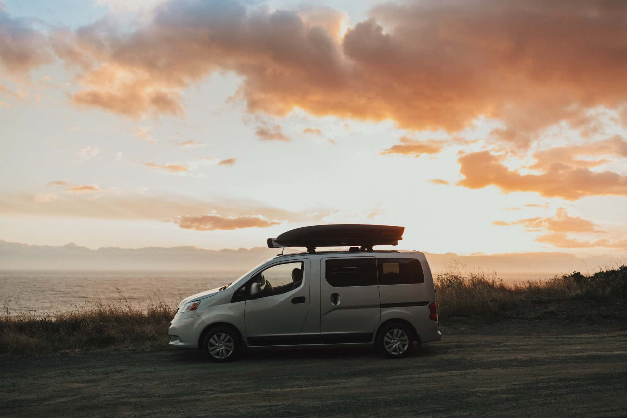 camping tour car