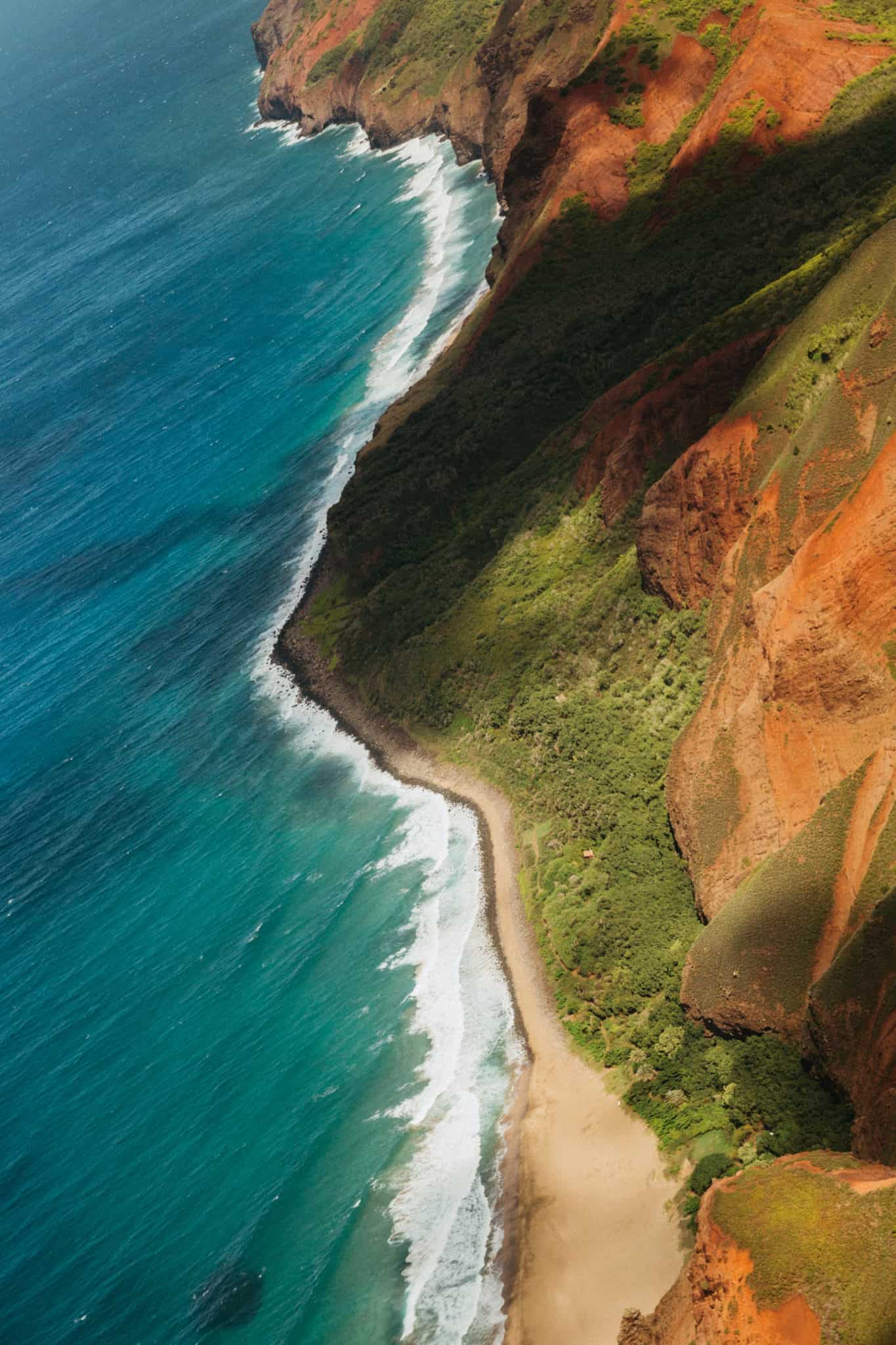 5 Reasons Why You Should Book A Kauai Helicopter Tour -TheMandagies.com