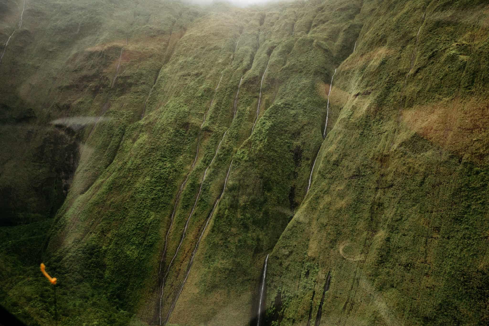 5 Reasons Why You Should Book A Kauai Helicopter Tour -TheMandagies.com