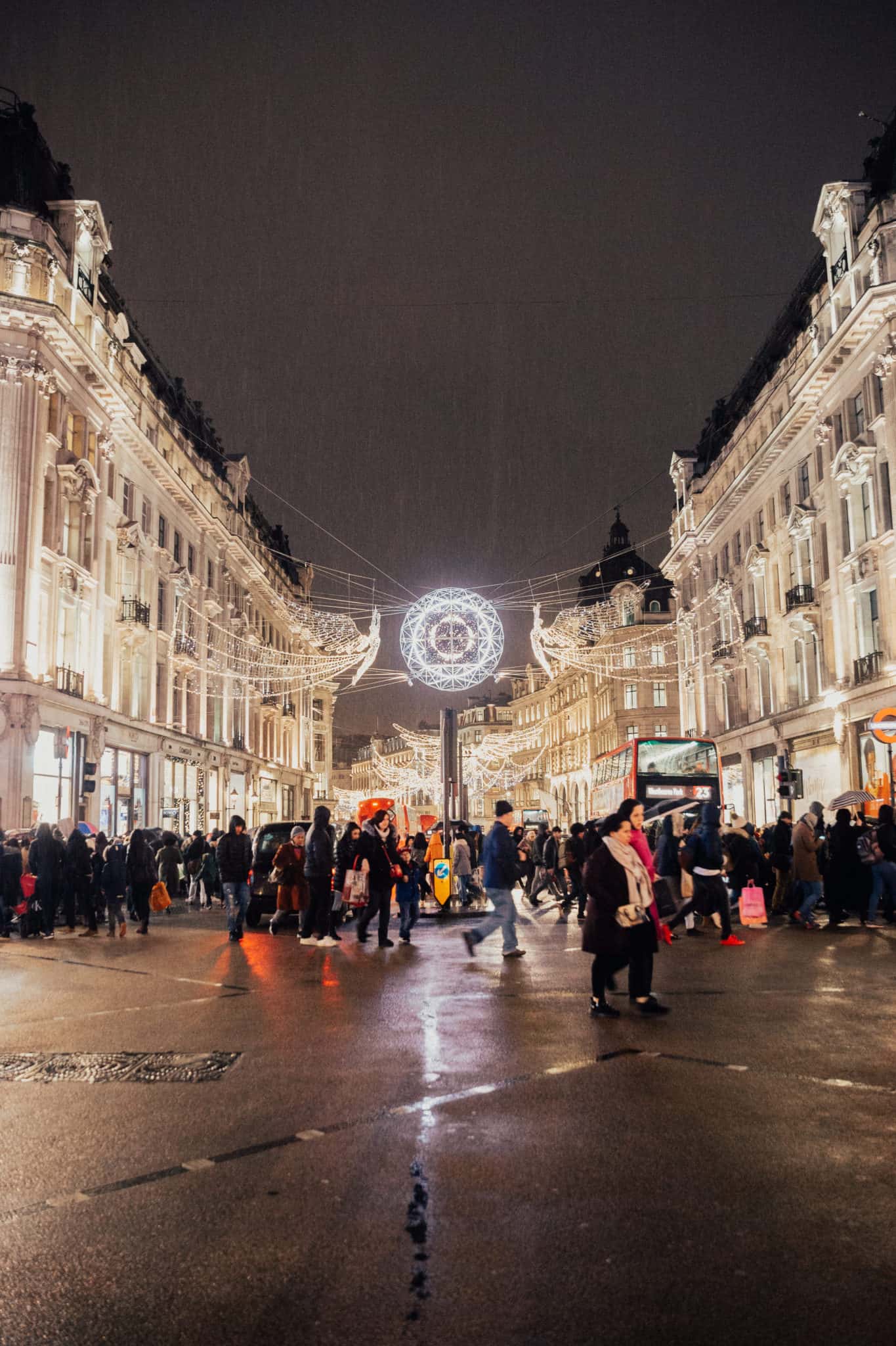 If you're looking for the best things to do in London during winter, this post is for you! We're sharing why this time of year is the ideal time to visit London - hardly any tourists, cheaper prices, and of course, Christmas cheer!