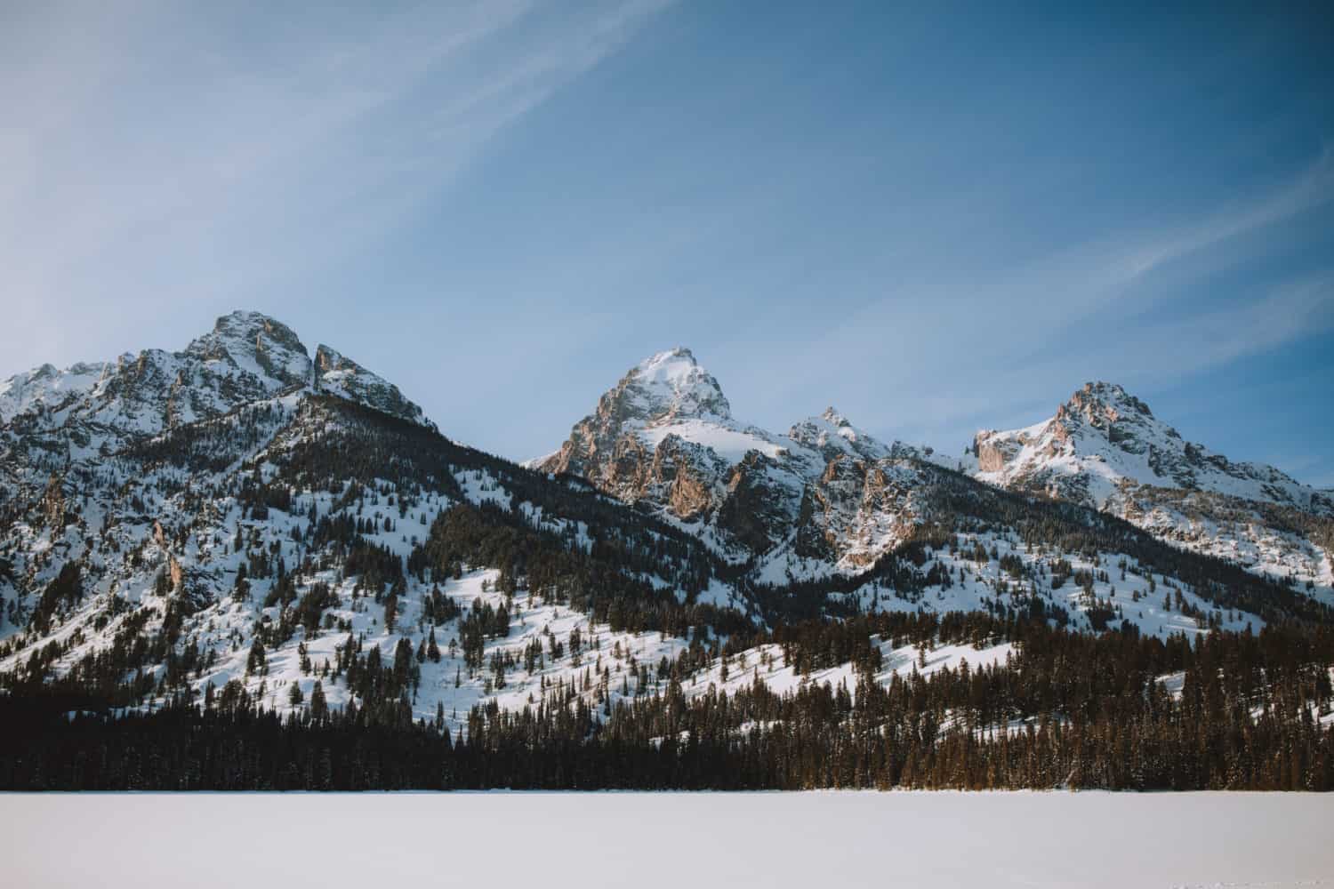 Views of the Grand Teton Mountain Range in Winter - TheMandagies.com