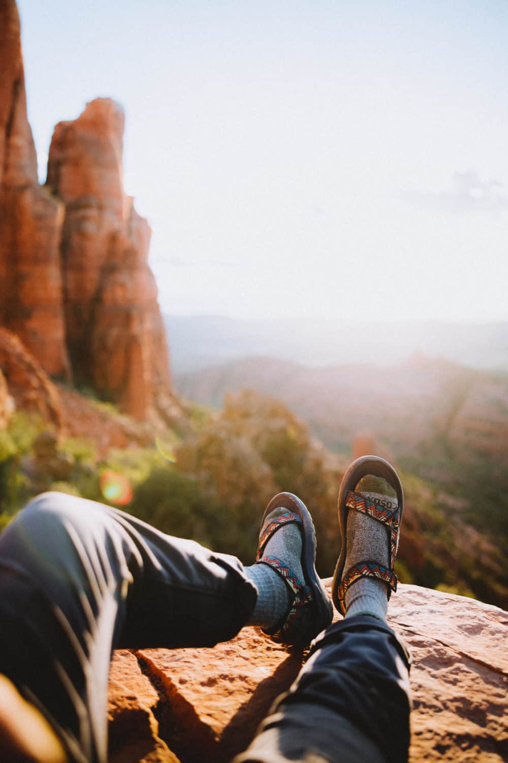 Berty's feet overlooking Cathedral Rock sunset - TheMandagies.com