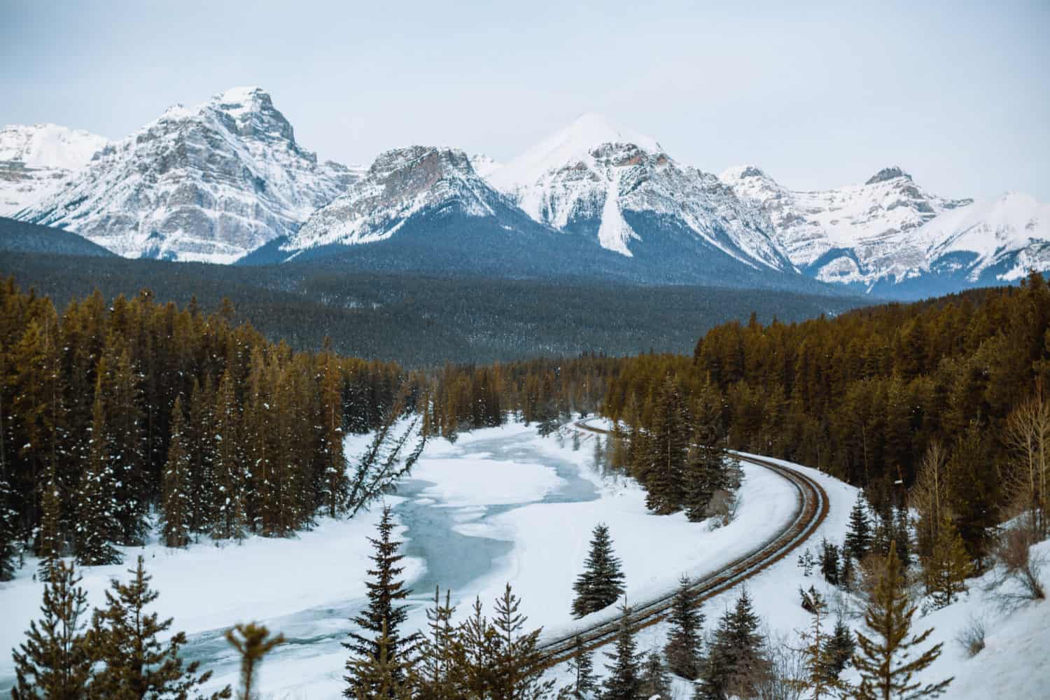 Morant's Curve in Winter - Bow Valley Parkway - TheMandagies.com