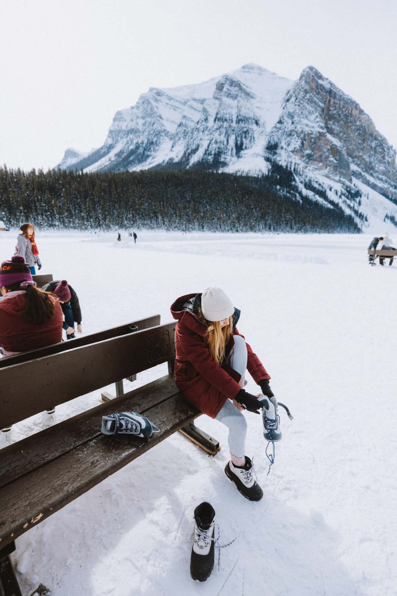 Ice Skating Lake Louise Winter - TheMandagies.com