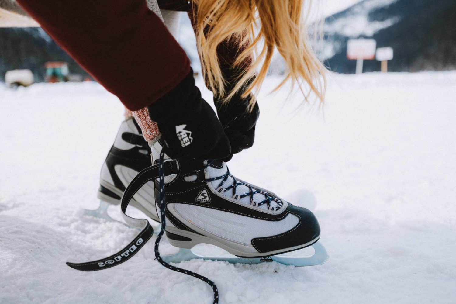 Getting on Ice Skates -TheMandagies.com