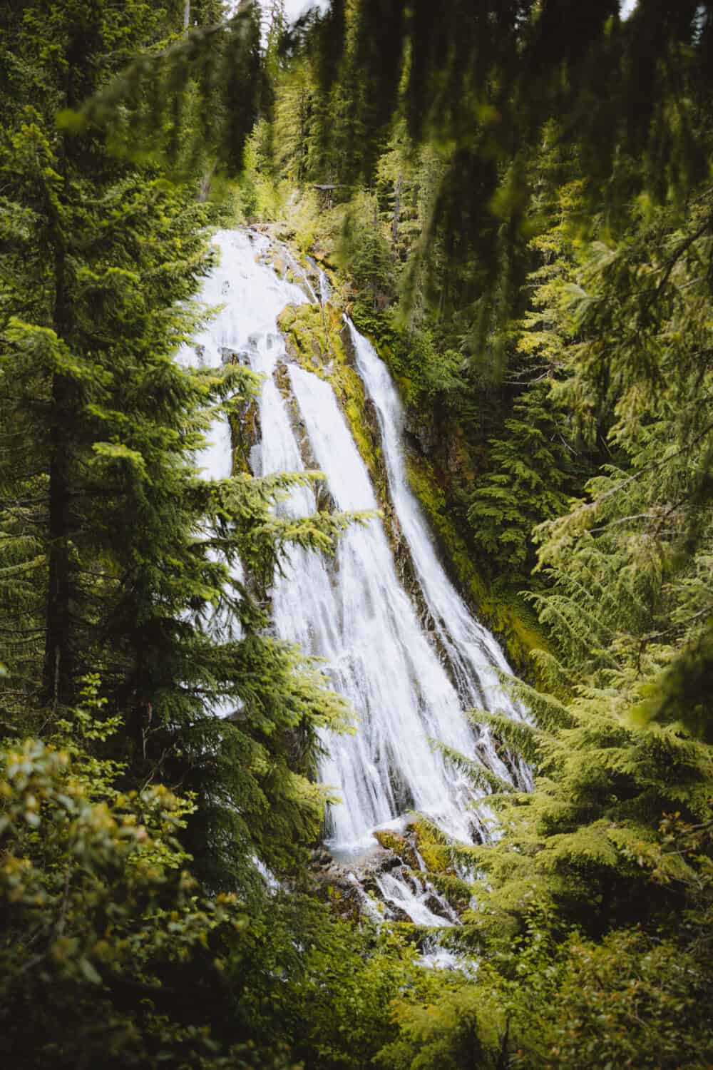 Oregon Waterfalls - Diamond Creek Falls