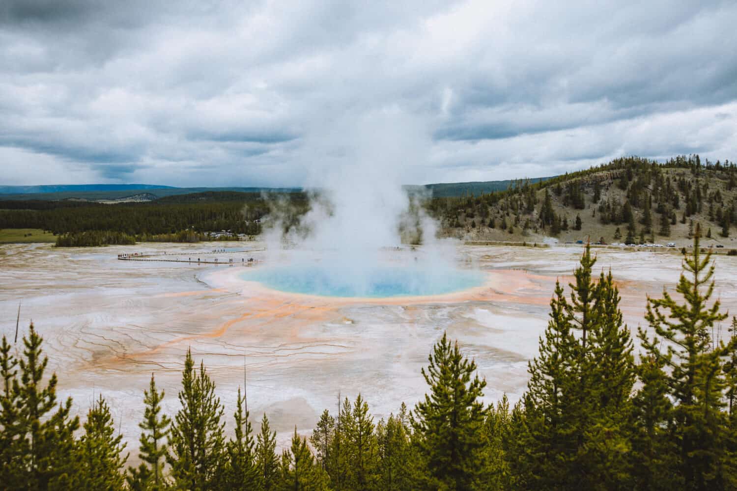 Grand Prismatic Overlook - Yellowstone National Park - TheMandagies.com