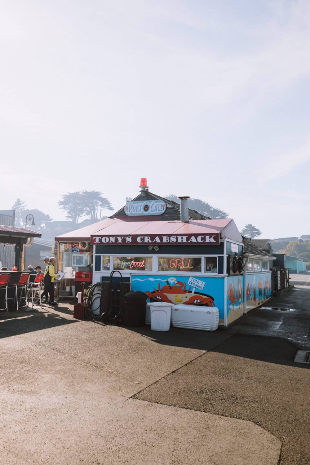 Old Town Bandon - Tony's Crab Shack - TheMandagies.com