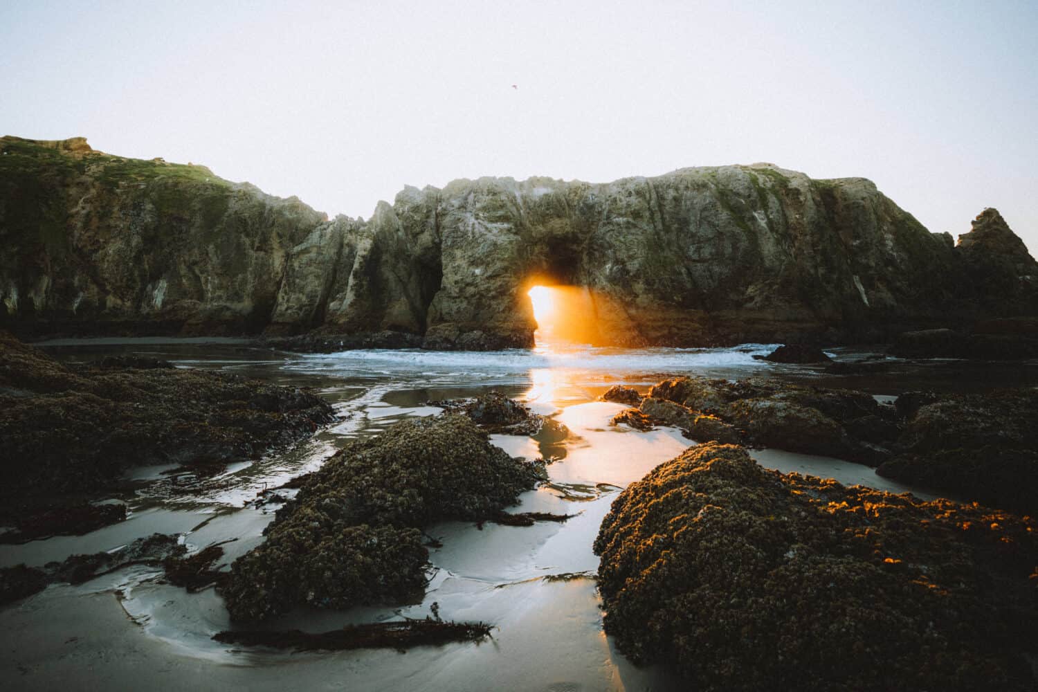 Bandon Beach Oregon - Keyhole Sunset Rock