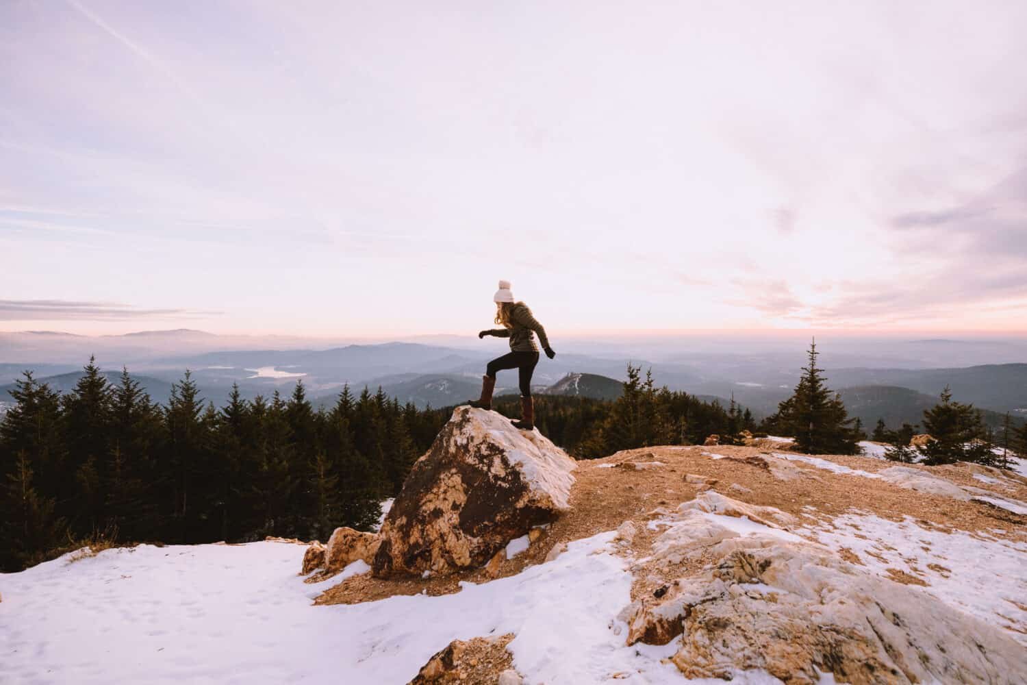 Emily climbing at Quartz Mountain Lookout in Spokane, Washington -TheMandagies.com