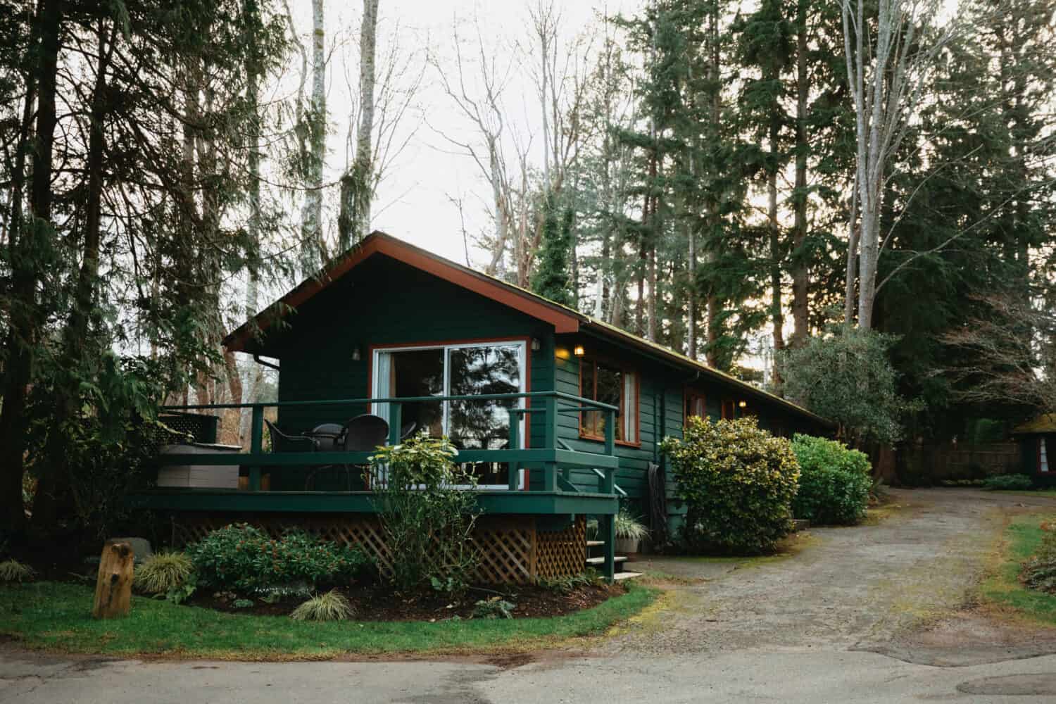 Cabins at the Dolphins Resort, Campbell River, BC