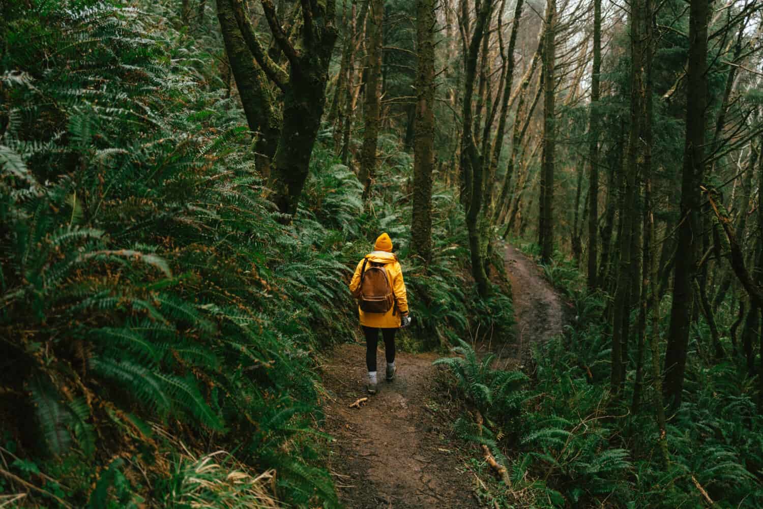 Emily Mandagie hiking the Oregon Coast