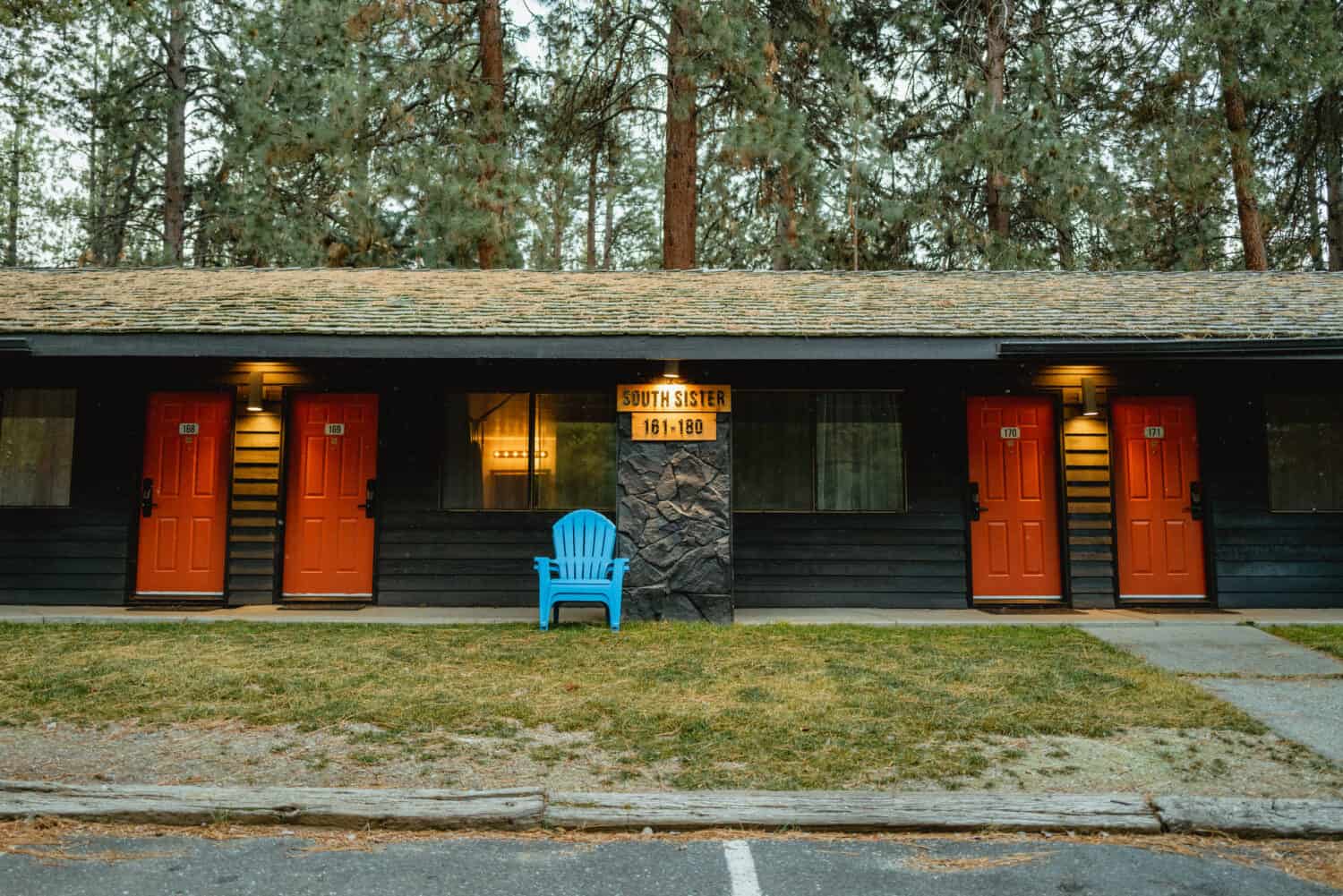 Bend, Oregon Lodging - LOGE Camp