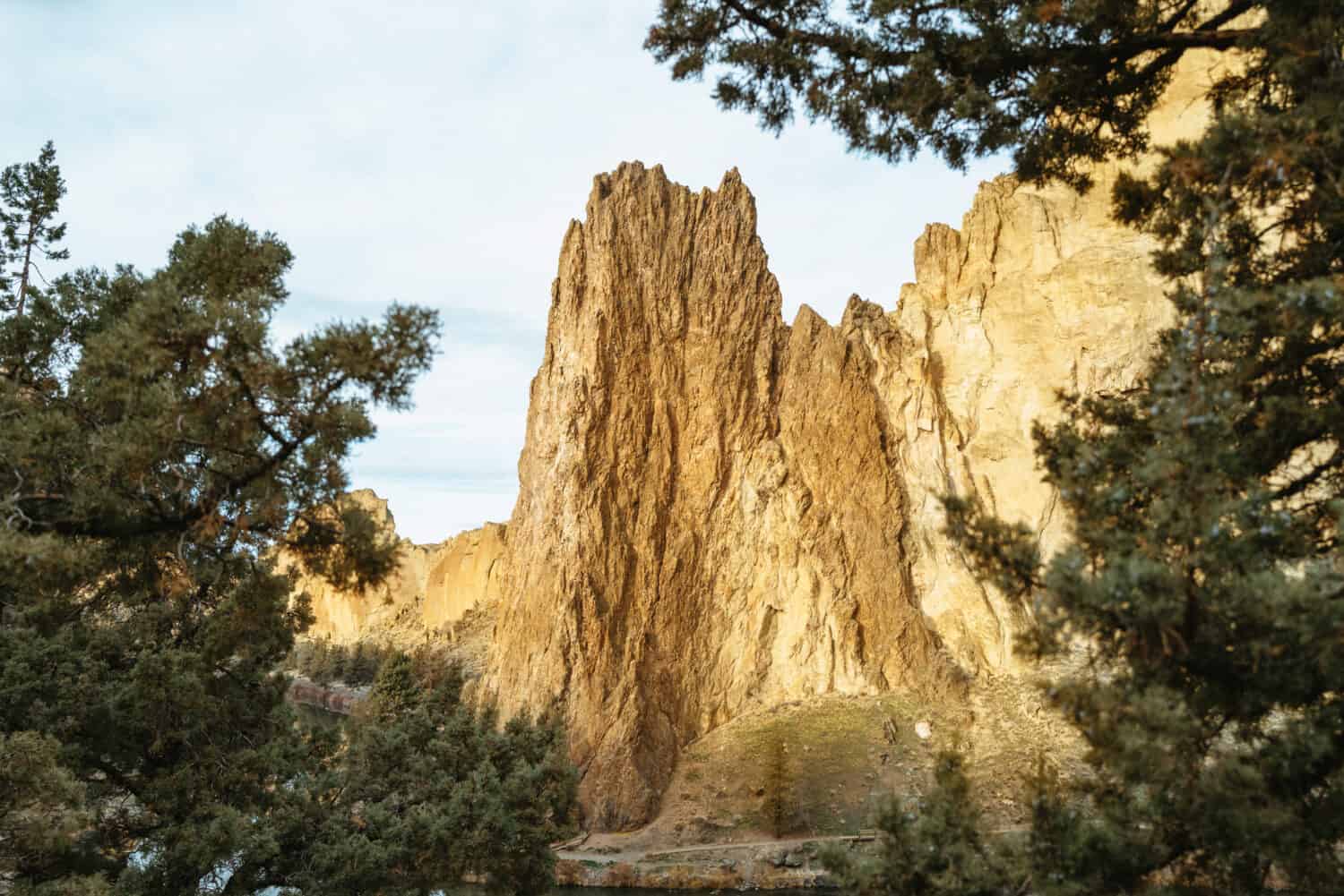 Bend Oregon Outdoor Activities - Smith Rock State Park