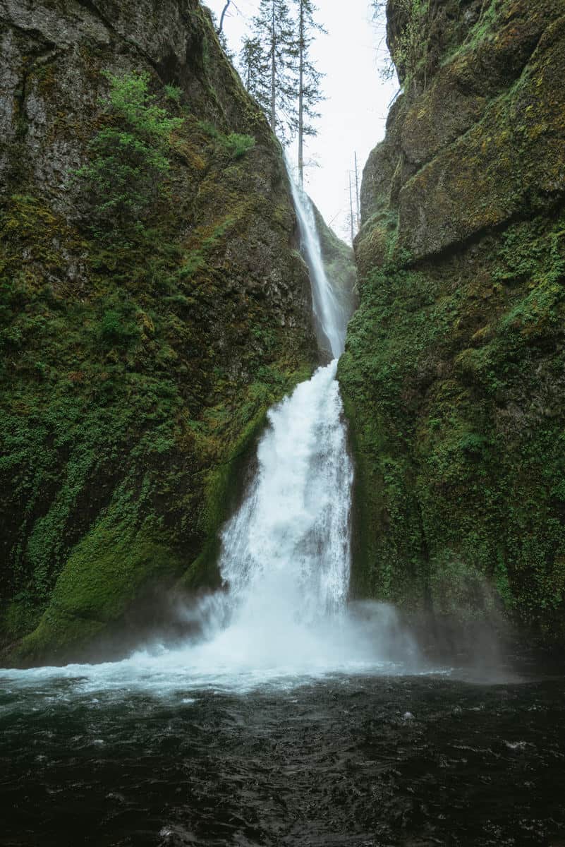 Columbia River Waterfalls - Wahclella Falls