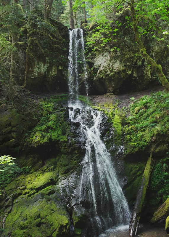 Upper Trestle Creek Falls - Walk Behind Waterfalls in Oregon
