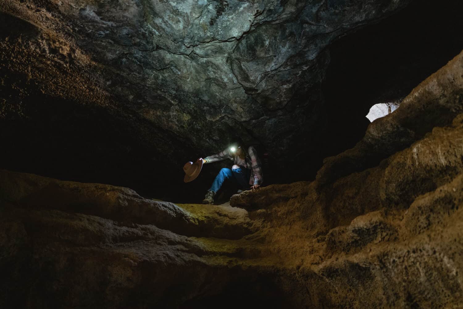 Entering into Tea Kettle Cave underground